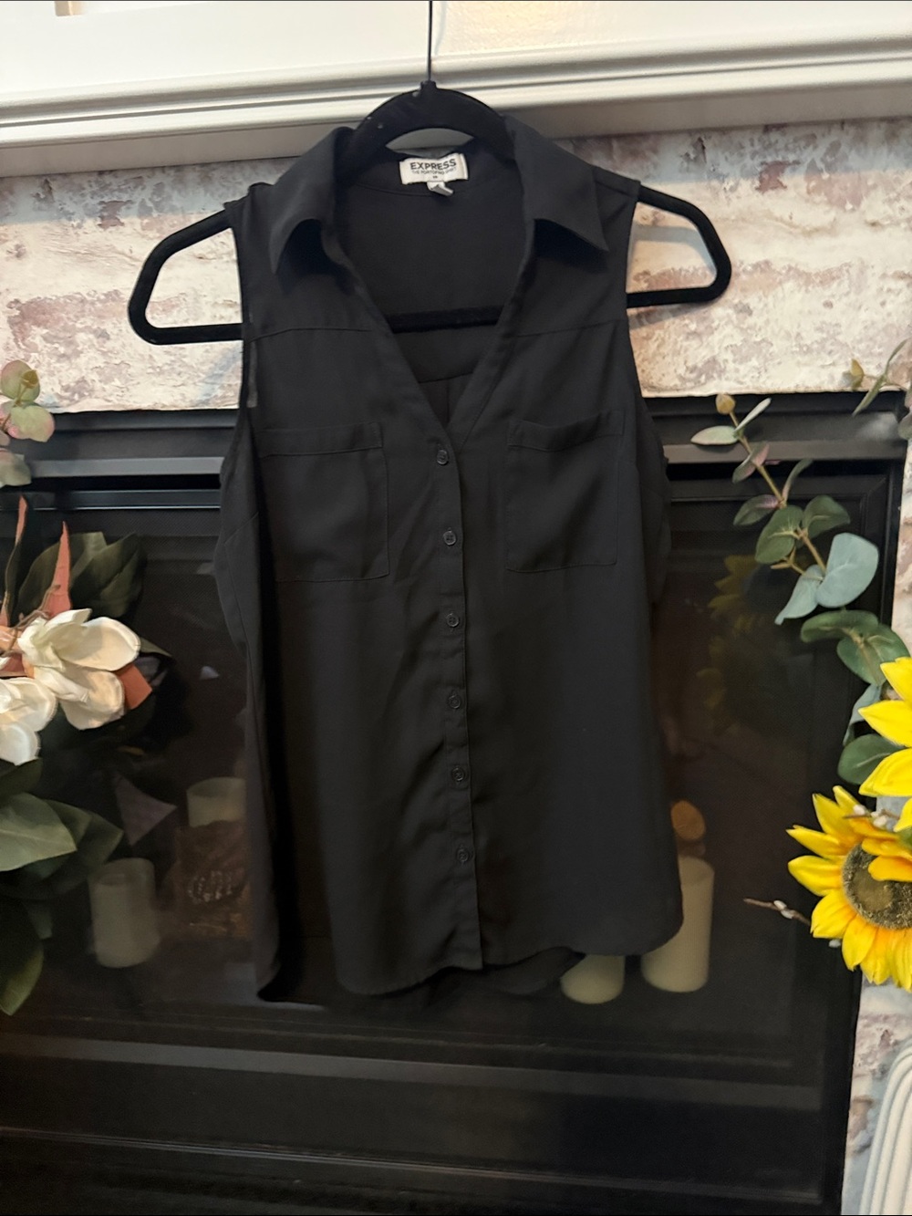 Express Black Sleeveless Button-Down Blouse